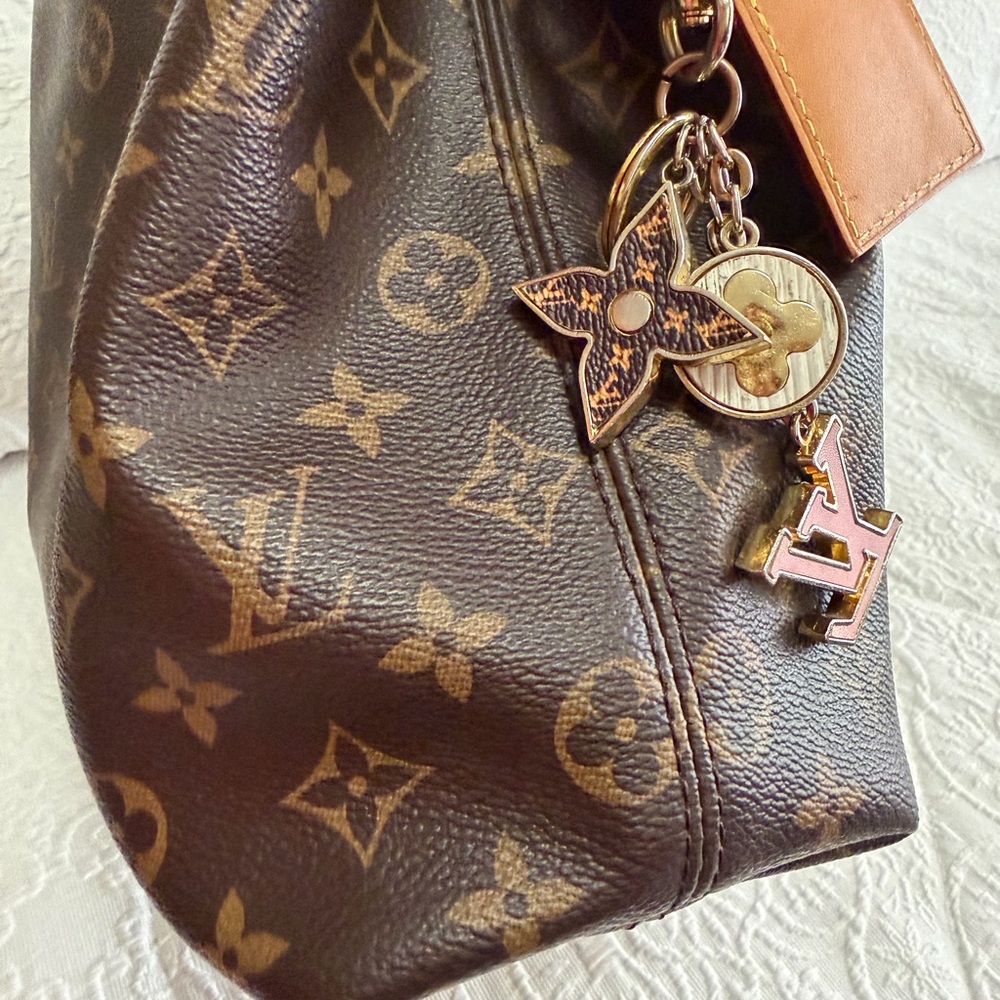 Louis Vuitton Graceful Monogram Shoulder Bag in Brown with Pink Interior - Picture 6 of 13
